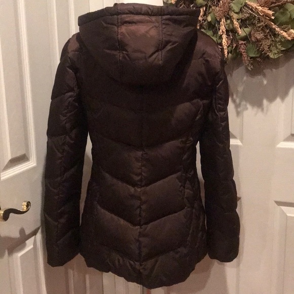 Brown warm coat with down insulation - Picture 6 of 8